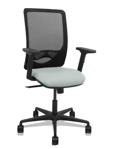 Silla Zulema sincro malla negra asiento bali gris claro brazos 2D ruedas 65mm