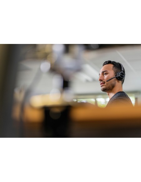 Auriculares USB-C Voyager 4320 + adaptador BT700