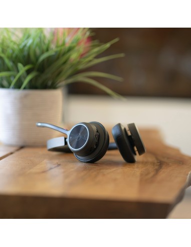 Auriculares USB-C Voyager 4320 + adaptador BT700