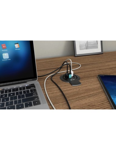 Built-in Desktop Fast Charger, USB-C PD 3.0 + 3x USB 3.0 QC3.0, 96 W