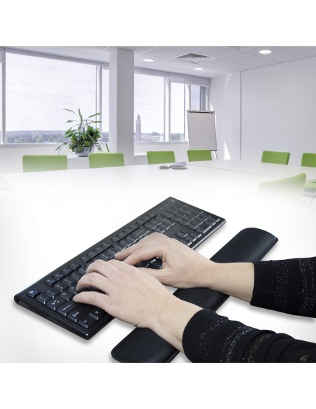 EW3180 descansa muñecas Poliéster, Caucho Negro EW3180 descansa muñecas Poliéster, Caucho Negro