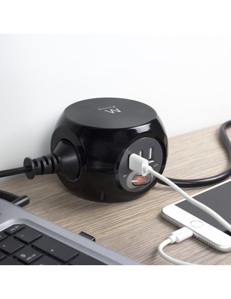 EW3938 adaptador e inversor de corriente Interior Negro