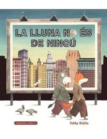 LA LLUNA NO ES DE NINGU