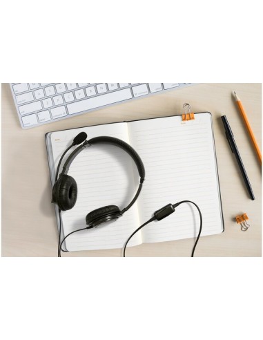 Auriculares USB-A clásicos con micrófono y control de volumen