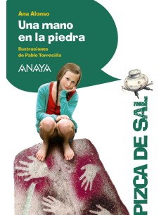 Una mano en la piedra