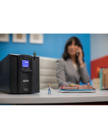 SMC1500IC sistema de alimentación ininterrumpida (UPS) Línea interactiva 1,5 kVA 900 W 8 salidas AC