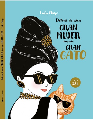 Detras de una mujer hay un gran gato