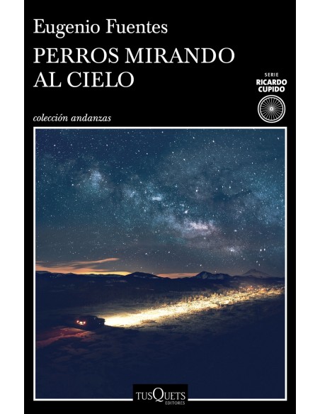 Perros mirando al cielo