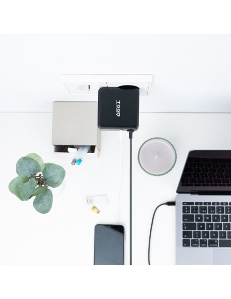 TQLC-USBC65PD adaptador e inversor de corriente Interior 65 W Negro TQLC-USBC65PD adaptador e inversor de corriente Interior 65 W Negro