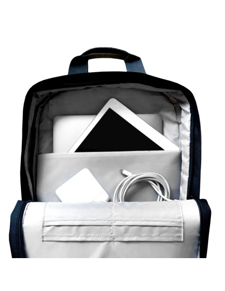 Mochila para Portátil hasta 16 pulgadas Penny con salida para auriculares color Negro