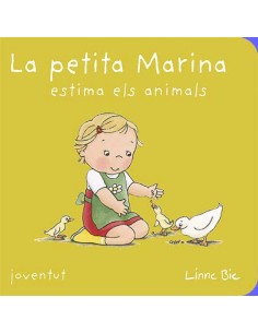 La petita Marina estima els animals