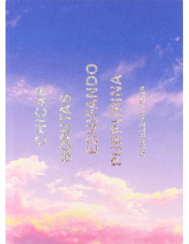 Chicas bonitas esnifando purpurina