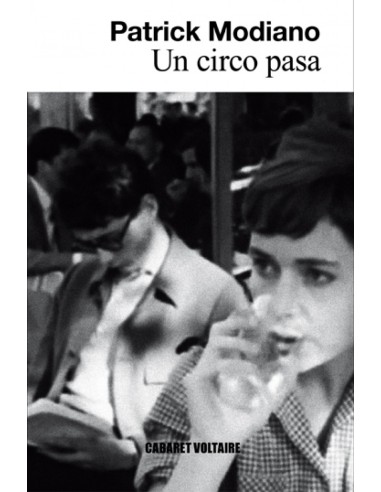 Un circo pasa