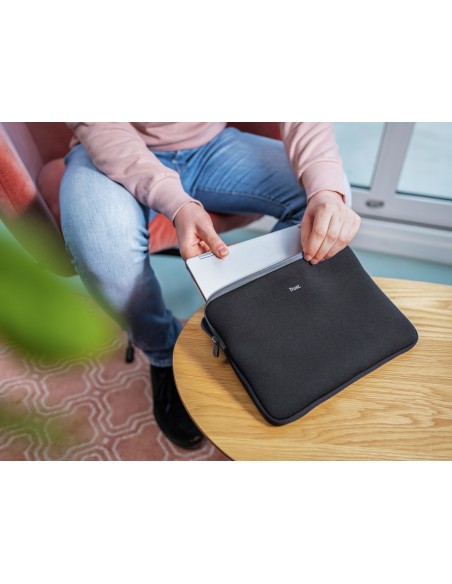 21251 maletines para portátil 33,8 cm (13.3") Funda Negro