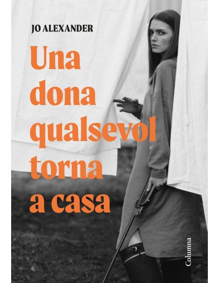 Una dona qualsevol torna a casa