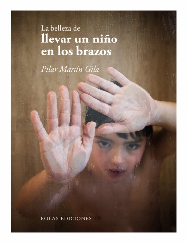 BELLEZA DE LLEVAR UN NINO EN LOS BRAZOS LA
