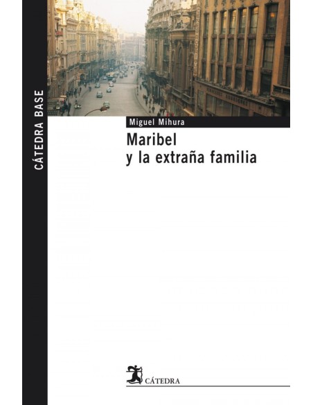 Maribel y la extrana familia