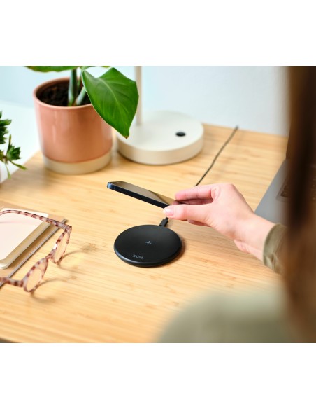 Viro Smartphone Negro USB Cargador inalámbrico Carga rápida Interior