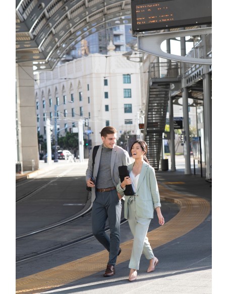 Mochila para portátiles de 14,1 pulgadas Renew Business