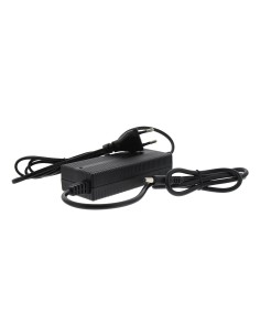 UMCHARGER1 Cargador de batería para vehículos Negro